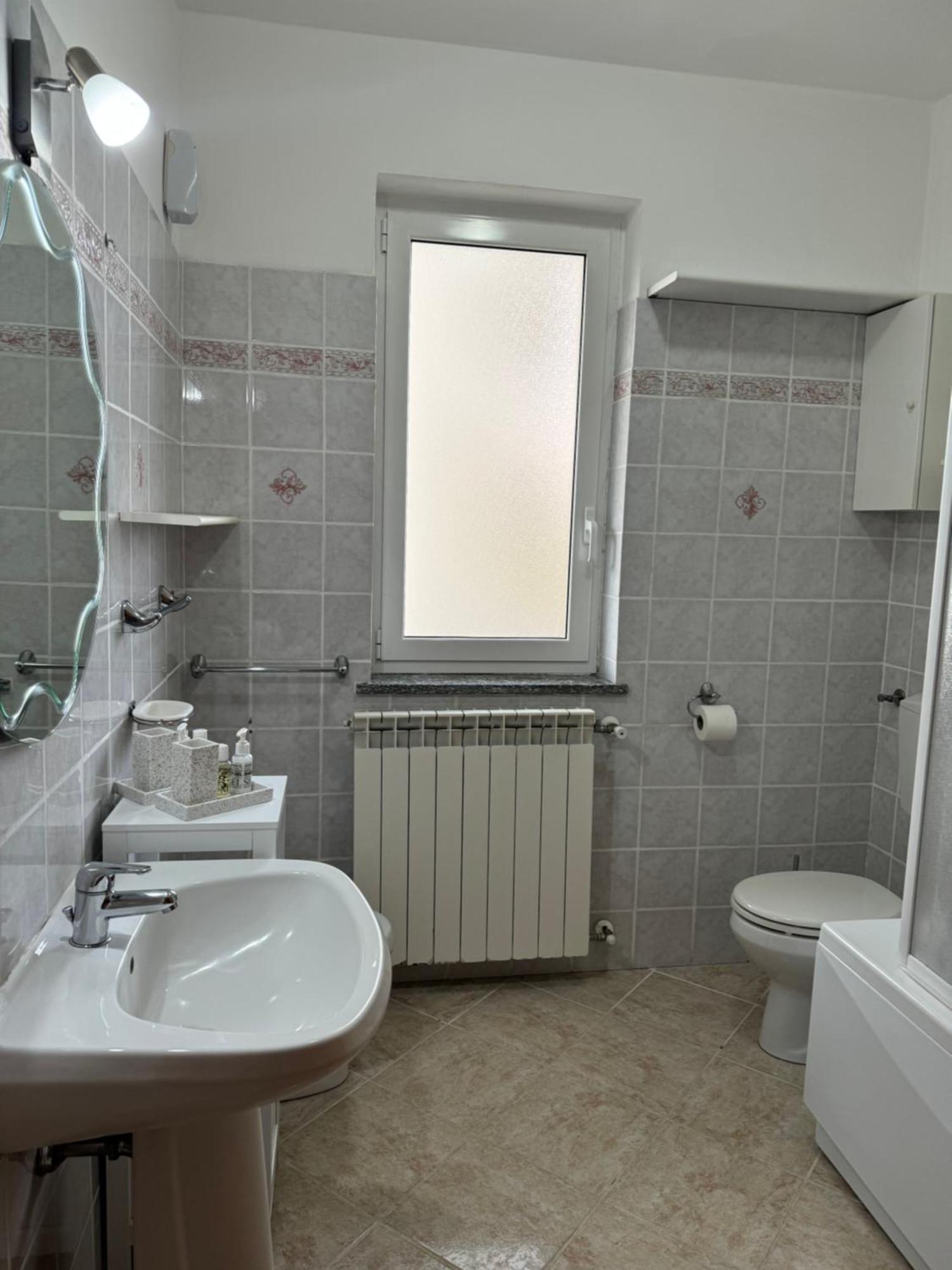Serravalle Shop&Stay Serravalle Scrivia Εξωτερικό φωτογραφία